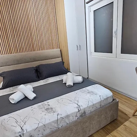 아파트 Next To Coco's *